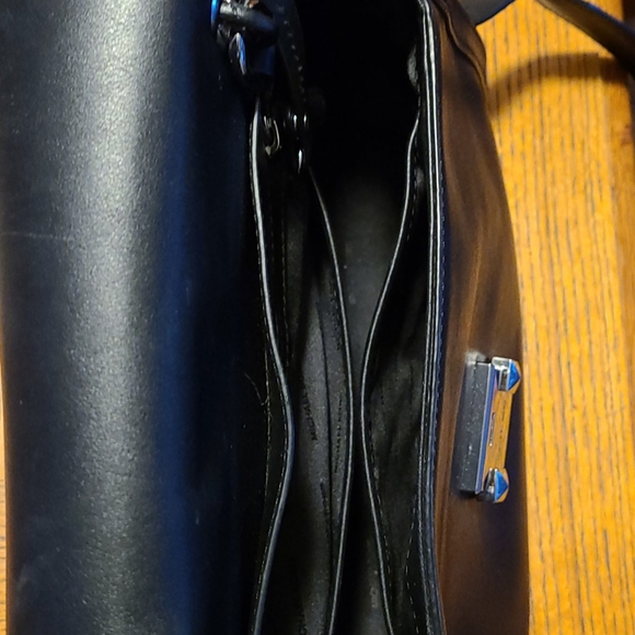 EUC Michael Kors - Picture 5 of 9